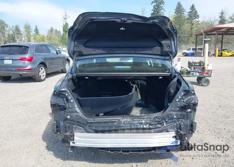 2025 Toyota Camry Le z USA, uszkodzony, nr VIN 4T1DAACK3SU607907